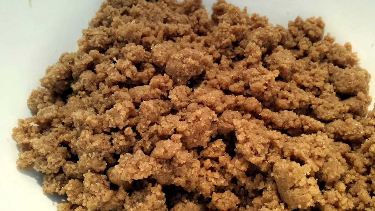 Apple-Crumble mit Calvados