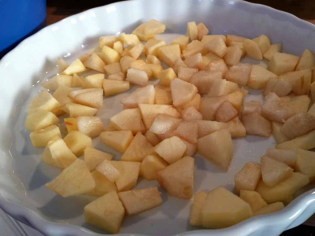 Geschnippelter Apfel und Birne