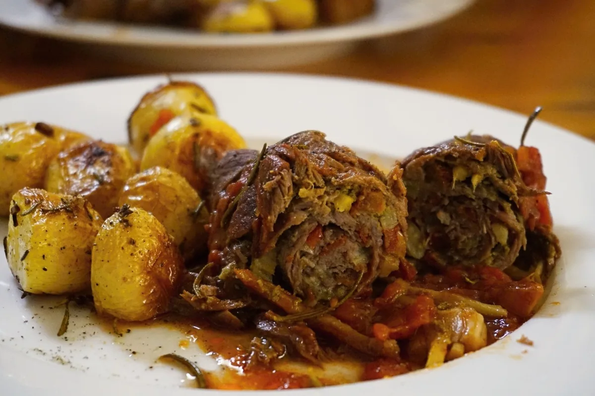 Fertig gekocht: Die Roulade Alternativ mit Ofenkartoffeln