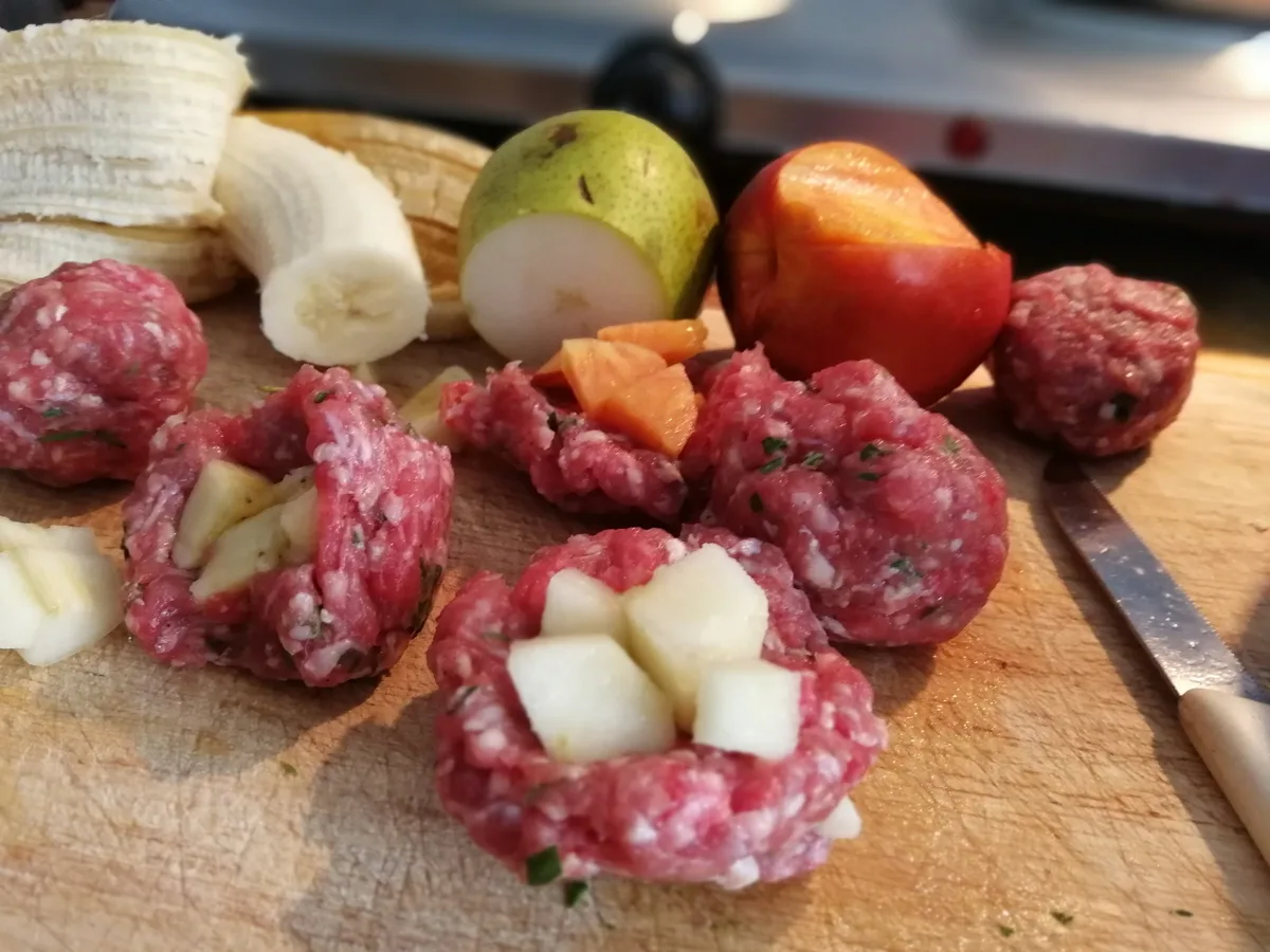 Fruchtige Hackfleischbällchen